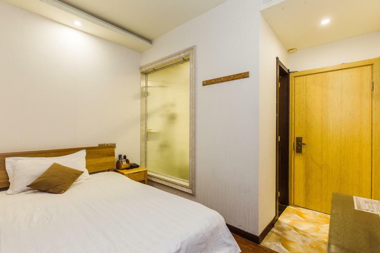 J Hotel Шанхай Екстер'єр фото