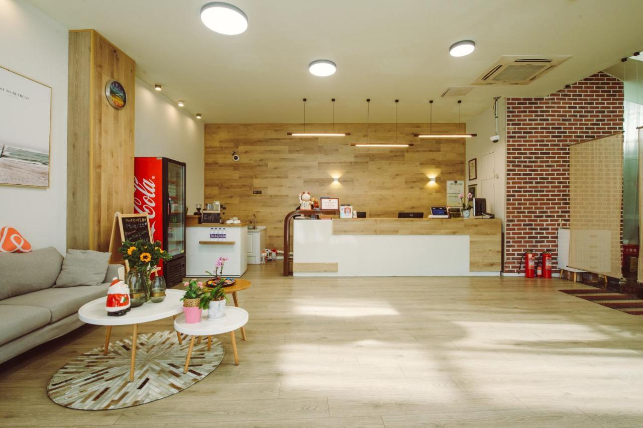 J Hotel Шанхай Екстер'єр фото
