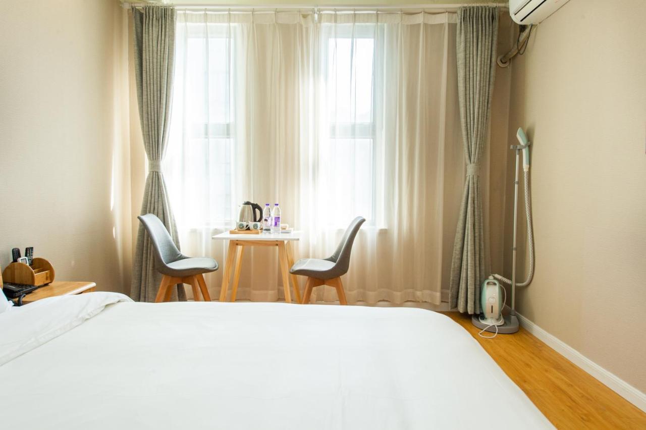 J Hotel Шанхай Екстер'єр фото