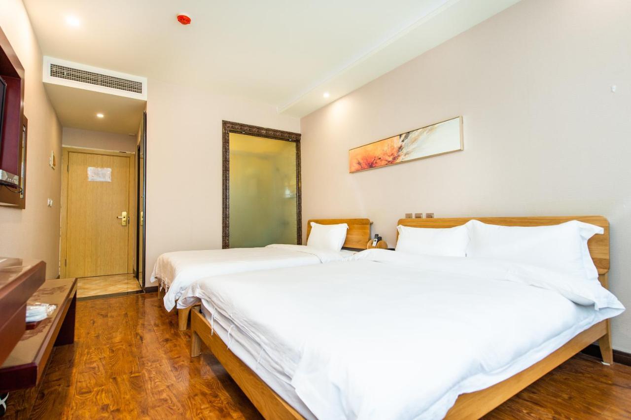 J Hotel Шанхай Екстер'єр фото