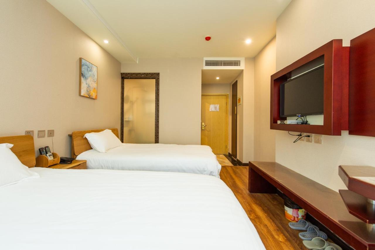 J Hotel Шанхай Екстер'єр фото